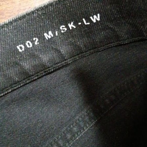 Saint Laurent Paris Slim-Fit 30 Black Distressed Denim Jeans  Made In Italy - Picture 7 of 15